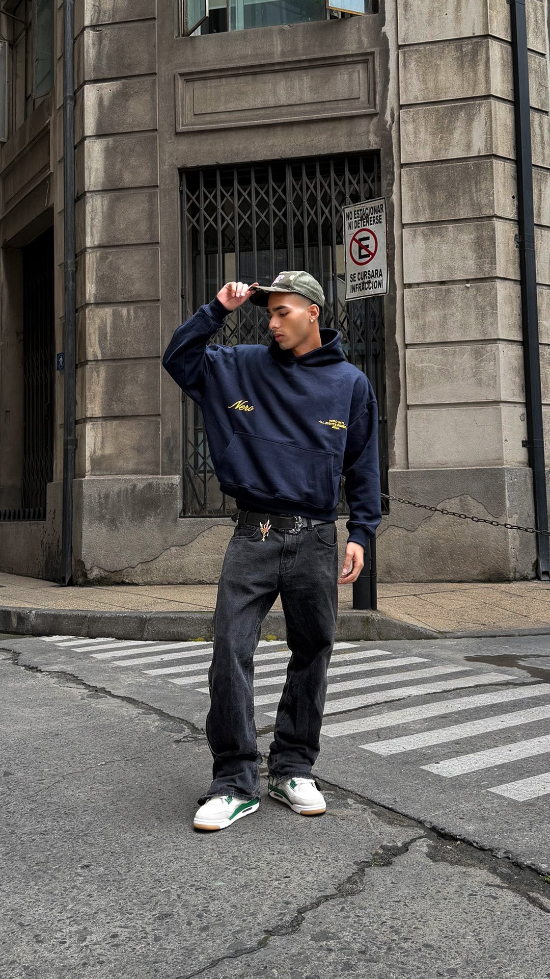 HOODIE EMBROIDERY AZUL MARINO